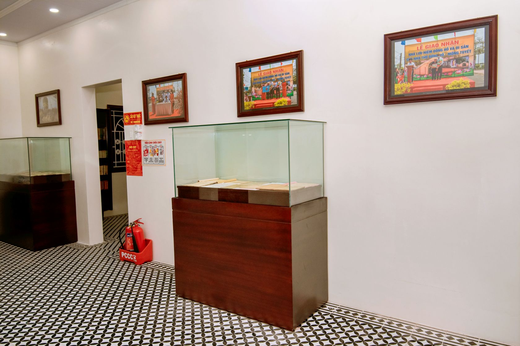 Thư Viện - Nhà lưu niệm Đông Hồ 1